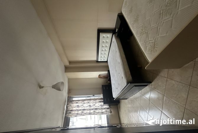Shtepi me qera 2+1 ne Tirane - 430 Euro