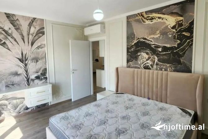 Shtepi me qera Apartament ne Tirane, 2+1, Mobilimi E mobiluar, Pagesa 700  Euro.
