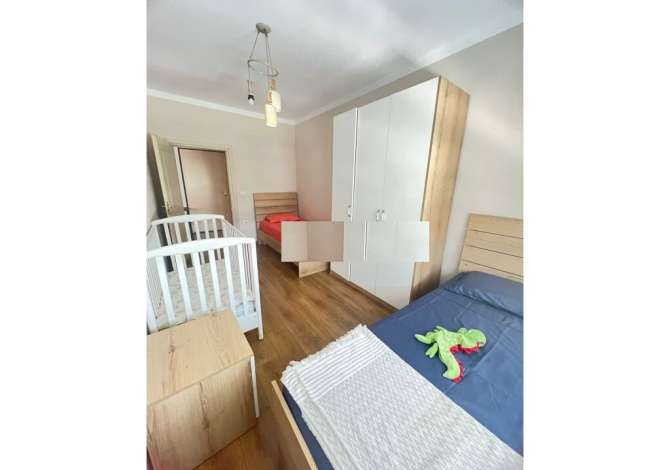 Shtepi me qera 2+1 ne Tirane - 680 Euro