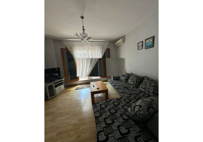 Shtepi me qera 2+1 ne Tirane - 500 Euro