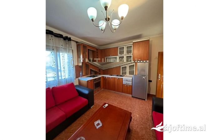 Shtepi me qera 2+1 ne Tirane - 500 Euro