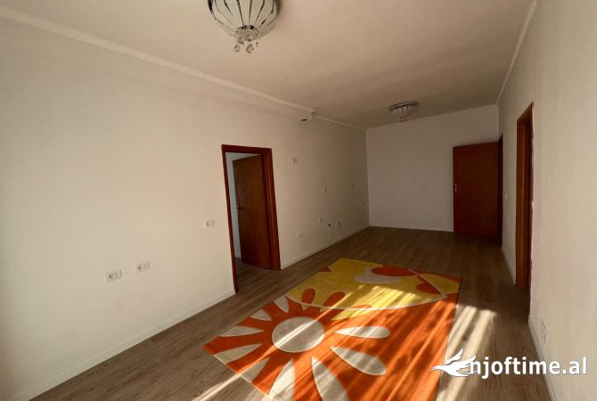 Shtepi ne shitje 2+1 ne Tirane - 93,000 Euro