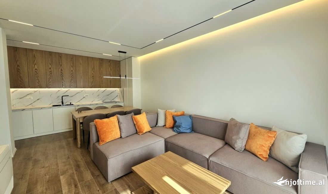 Shtepi me qera Apartament ne Tirane, 2+1, Mobilimi E mobiluar, Pagesa 1,300  Euro.