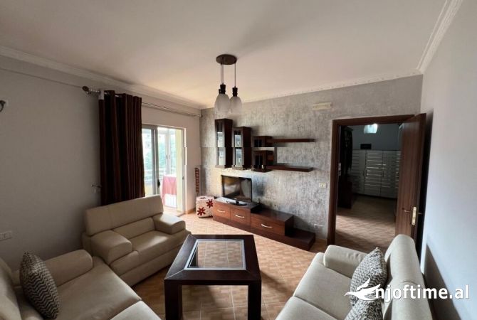 Shtepi me qera 2+1 ne Tirane - 500 Euro