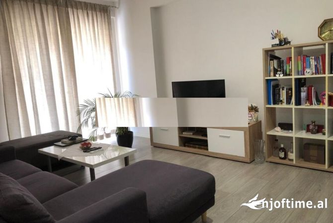 Shtepi me qera 1+1 ne Tirane - 450 Euro