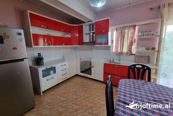 Shtepi me qera 2+1 ne Tirane - 500 Euro
