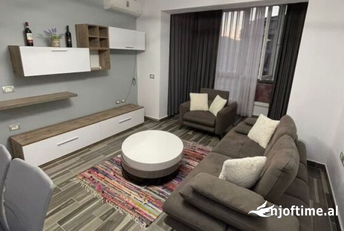 Shtepi me qera 1+1 ne Tirane - 550 Euro