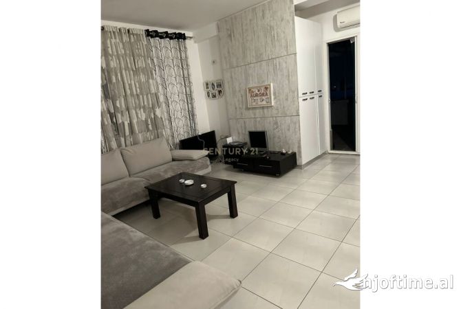 Shtepi ne shitje 1+1 ne Tirane - 100,000 Euro