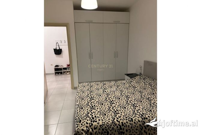 Shtepi ne shitje Apartament ne Tirane, 1+1, Mobilimi E mobiluar, Pagesa 100,000  Euro.