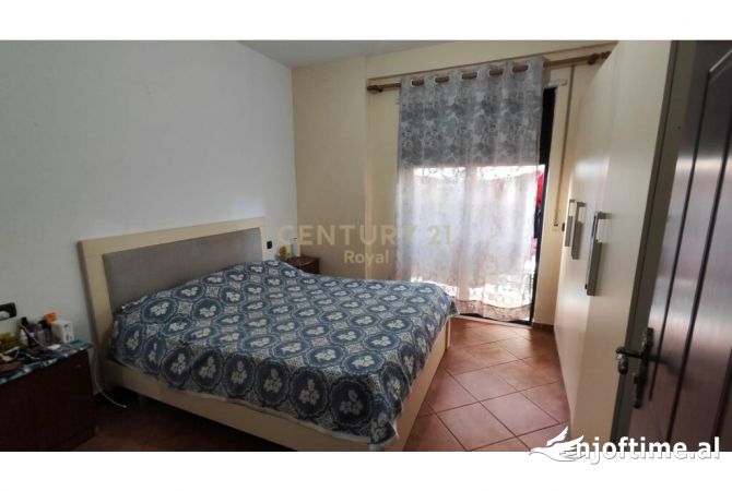 Shtepi me qera 1+1 ne Tirane - 330 Euro