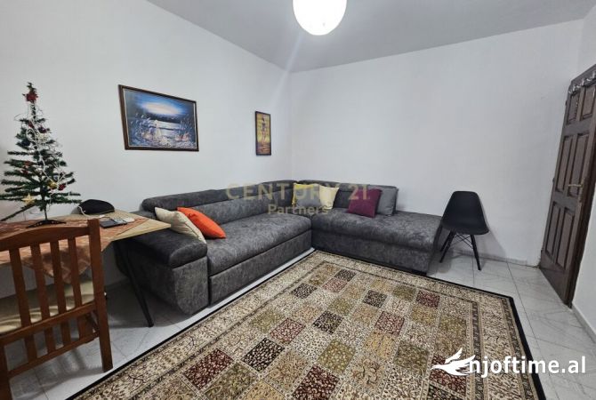 Shtepi me qera 2+1 ne Tirane - 500 Euro