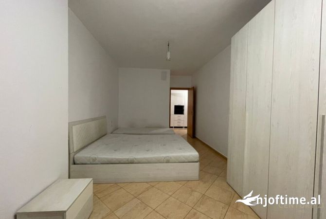 Shtepi me qera 1+1 ne Tirane - 410 Euro