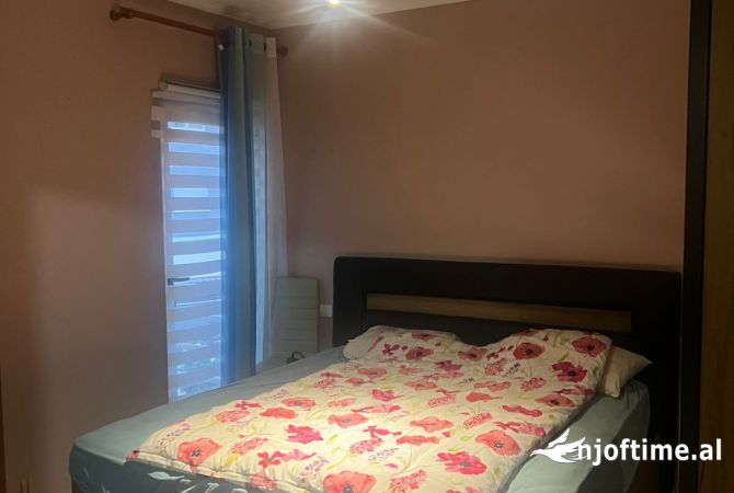 Shtepi me qera 2+1 ne Tirane - 400 Euro