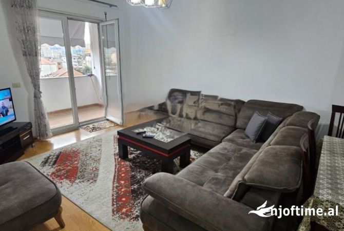 Shtepi me qera 2+1 ne Tirane - 500 Euro