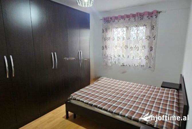 Shtepi me qera 2+1 ne Tirane - 500 Euro