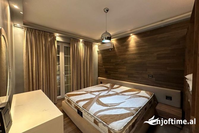 Shtepi me qera 2+1 ne Tirane - 750 Euro