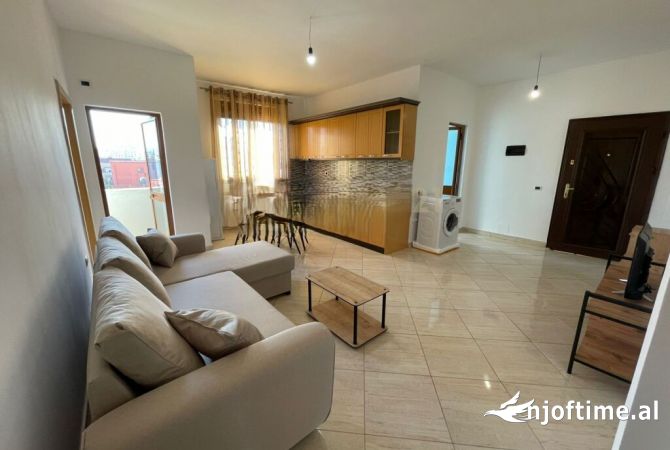 Shtepi me qera 2+1 ne Tirane - 500 Euro