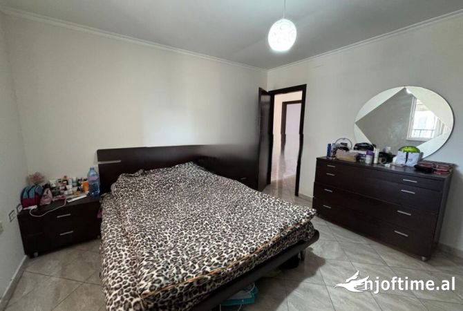 Shtepi ne shitje 1+1 ne Tirane - 80,000 Euro