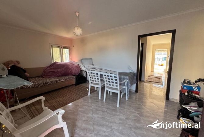 Shtepi ne shitje 1+1 ne Tirane - 80,000 Euro