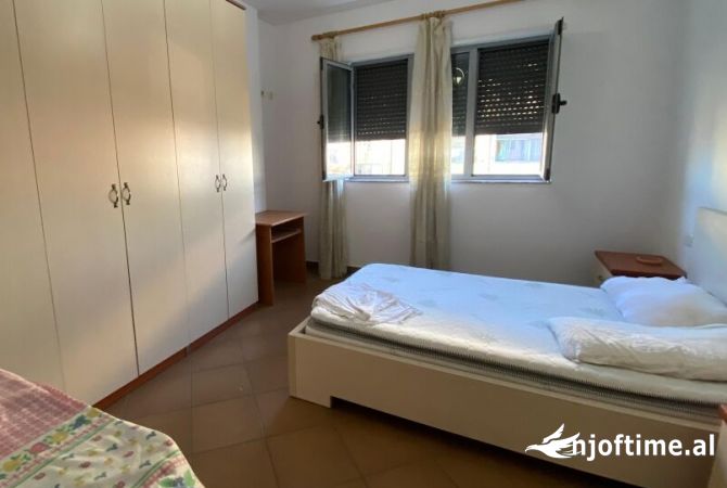 Shtepi me qera 2+1 ne Tirane - 550 Euro