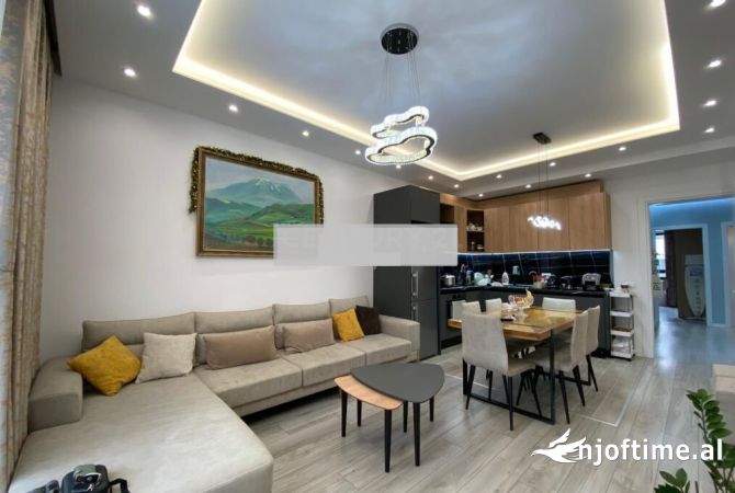 Shtepi ne shitje 2+1 ne Tirane - 187,000 Euro