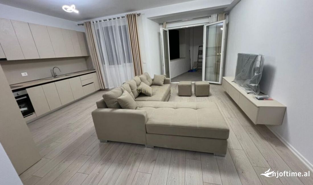 Shtepi me qera Apartament ne Tirane, 2+1, Mobilimi E mobiluar, Pagesa 650  Euro.