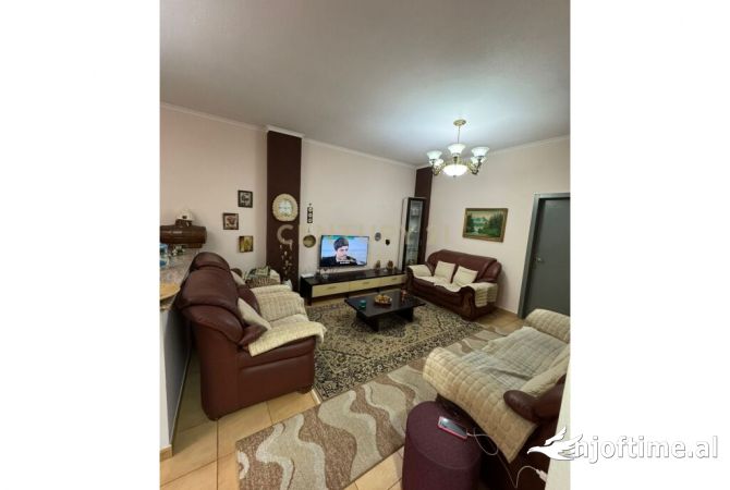 Shtepi ne shitje 1+1 ne Tirane - 138,000 Euro