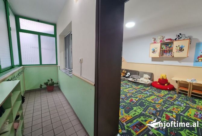 Ambient biznesi me qera 1+1 ne Tirane - 500 Euro
