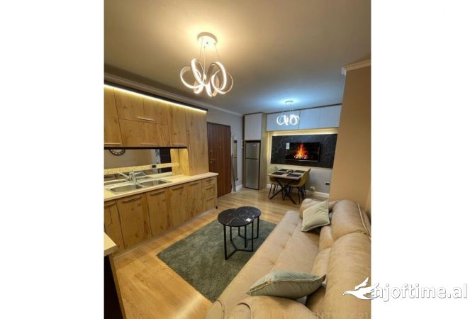 Shtepi me qera 2+1 ne Tirane - 600 Euro
