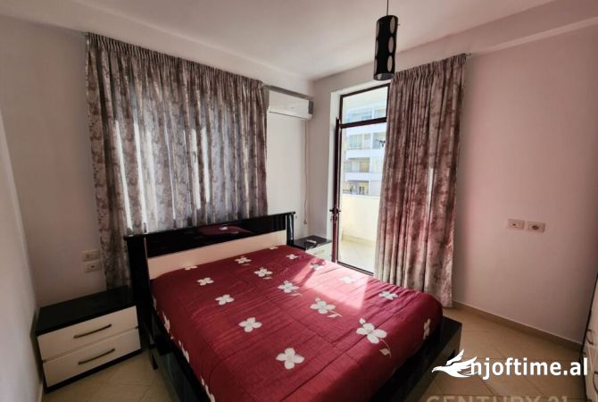Shtepi me qera 2+1 ne Tirane - 400 Euro