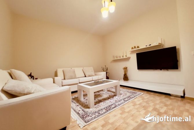 Shtepi me qera 1+1 ne Tirane - 650 Euro