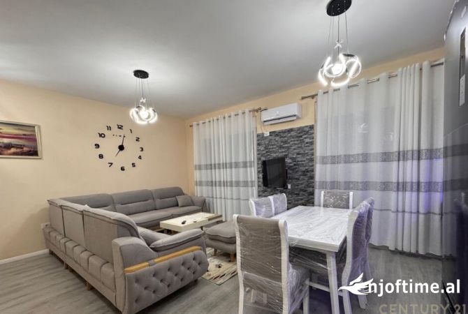 Shtepi me qera 2+1 ne Tirane - 500 Euro