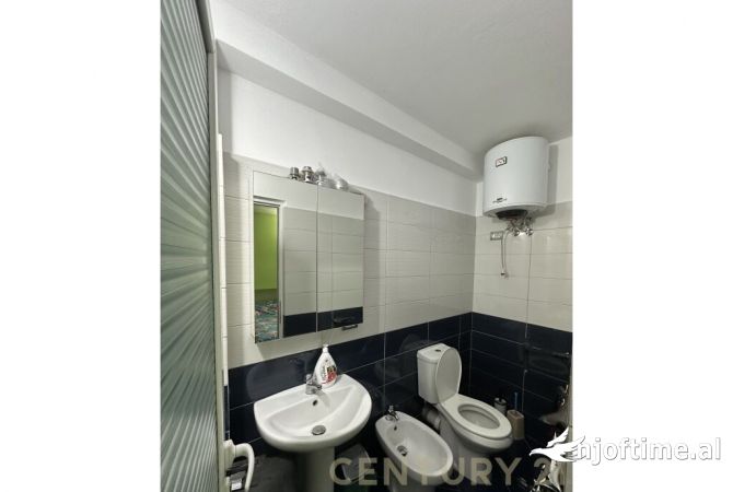 Shtepi me qera 3+1 ne Tirane - 750 Euro