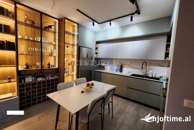 Shtepi ne shitje 2+1 ne Tirane - 210,000 Euro