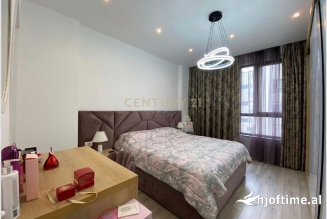 Shtepi ne shitje 2+1 ne Tirane - 185,000 Euro