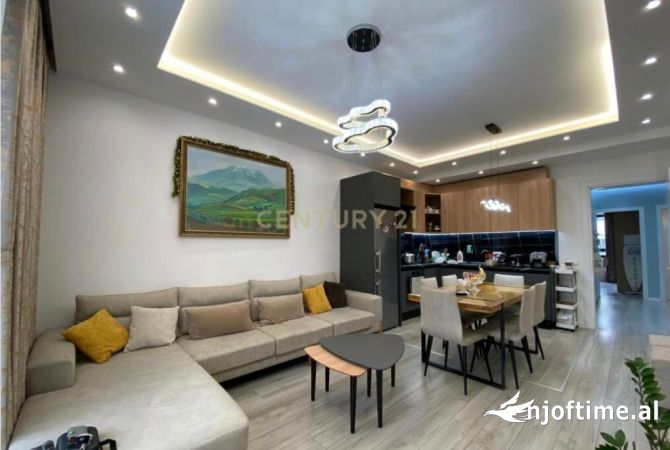 Shtepi ne shitje 2+1 ne Tirane - 185,000 Euro