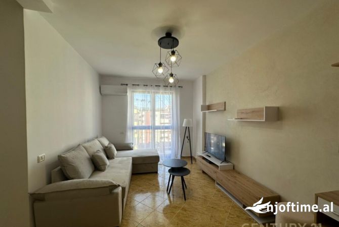 Shtepi me qera 1+1 ne Tirane - 450 Euro
