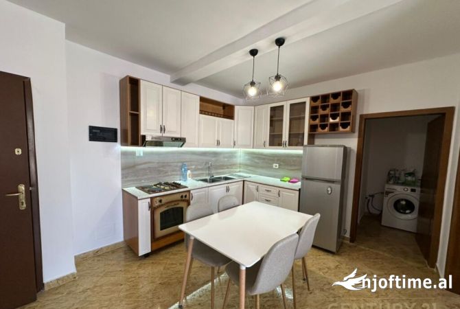 Shtepi me qera 1+1 ne Tirane - 450 Euro