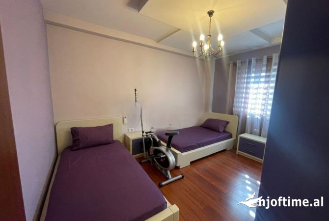 Shtepi ne shitje 2+1 ne Tirane - 200,000 Euro
