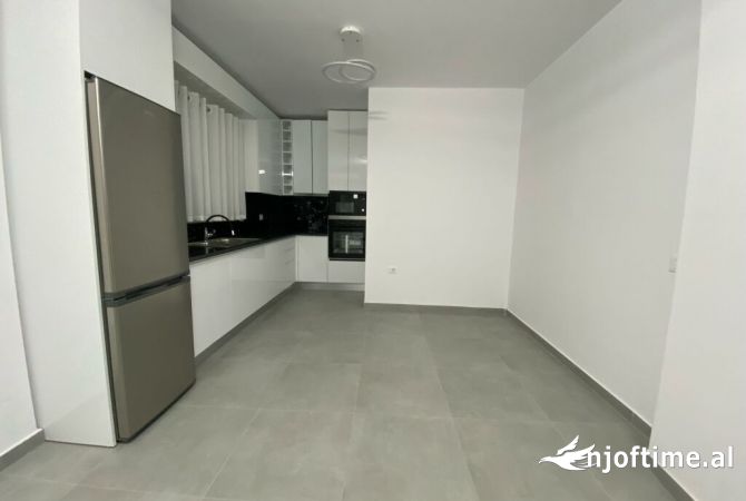 Shtepi me qera 2+1 ne Tirane - 500 Euro