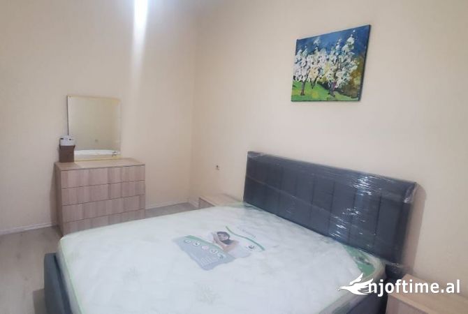 Shtepi me qera 2+1 ne Tirane - 500 Euro