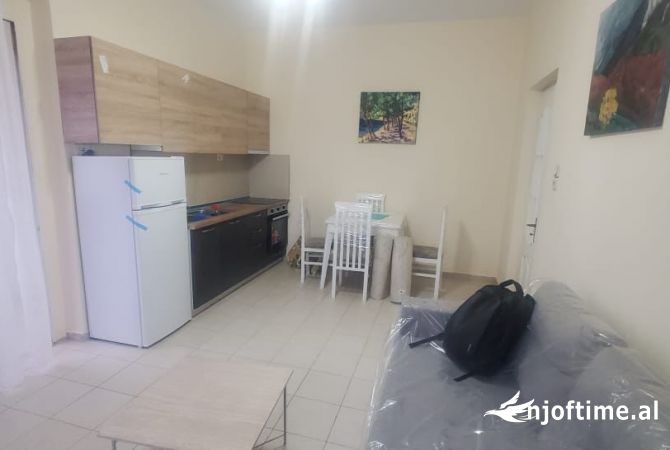 Shtepi me qera 2+1 ne Tirane - 500 Euro