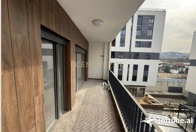 Shtepi ne shitje Apartament ne Tirane, 2+1, Mobilimi Bosh, pa mobiluar, Pagesa 131,950  Euro.