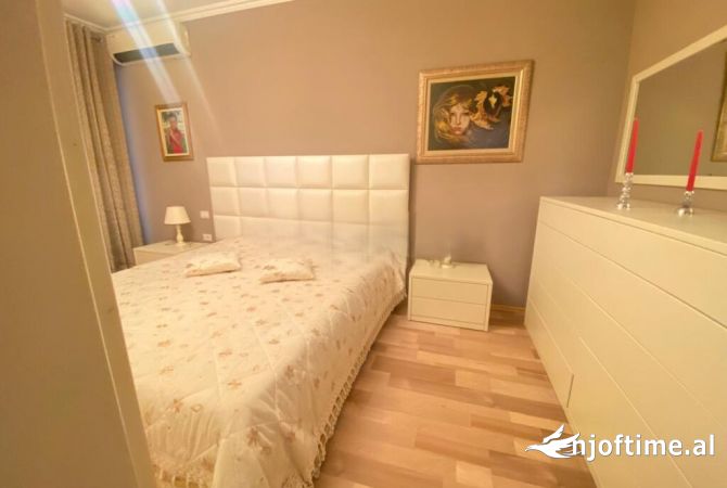 Shtepi me qera 2+1 ne Tirane - 700 Euro