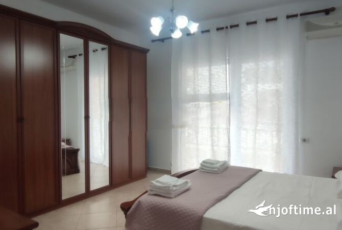 Shtepi me qera 2+1 ne Tirane - 700 Euro