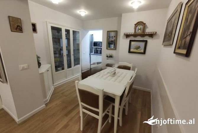Shtepi me qera 2+1 ne Tirane - 750 Euro