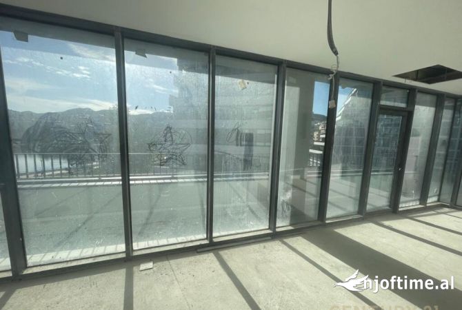 Shtepi me qera 2+1 ne Tirane - 2,500 Euro
