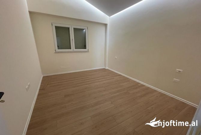 Shtepi ne shitje 2+1 ne Tirane - 170,000 Euro