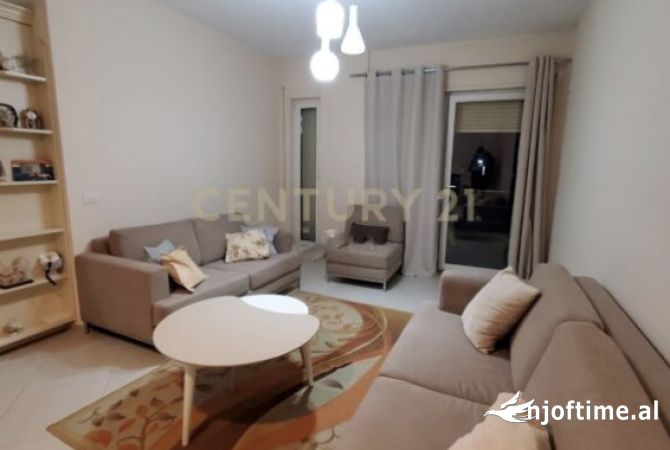 Shtepi me qera 2+1 ne Tirane - 500 Euro