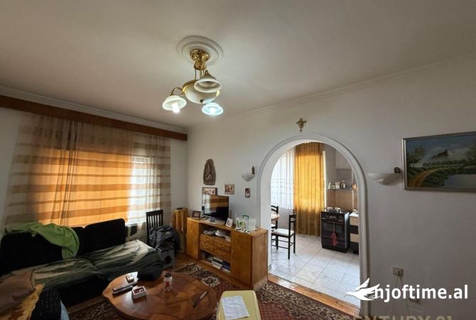 Shtepi ne shitje 3+1 ne Tirane - 195,000 Euro